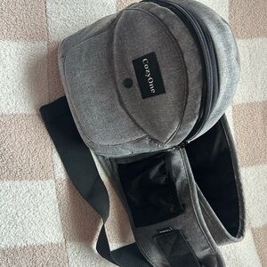 Cozy one carrier